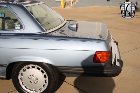 1987 Mercedes-Benz 560SL image 30