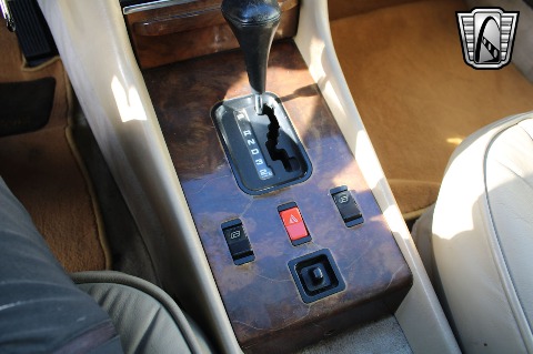 1987 Mercedes-Benz 560SL image 56