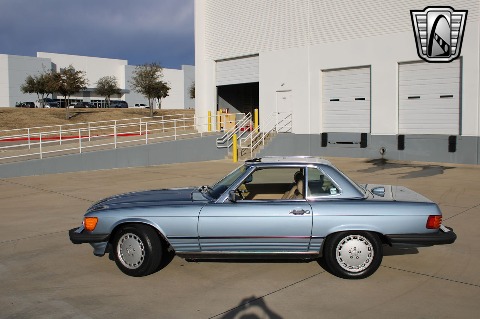 1987 Mercedes-Benz 560SL image 6