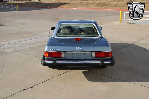 1987 Mercedes-Benz 560SL image 12