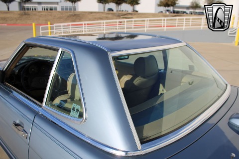 1987 Mercedes-Benz 560SL image 38