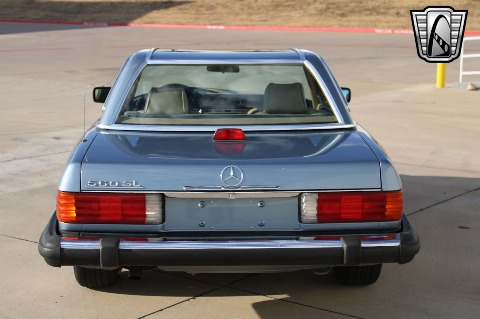 1987 Mercedes-Benz 560SL image 13