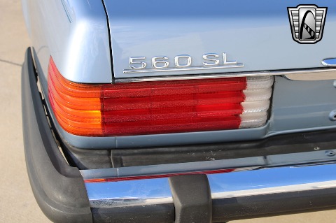 1987 Mercedes-Benz 560SL image 39