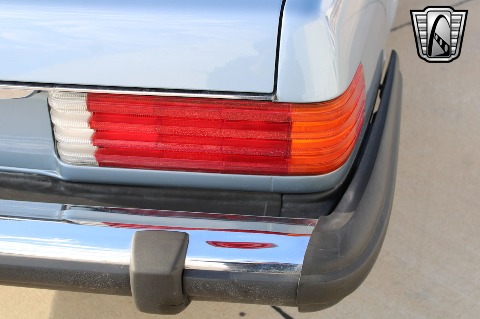 1987 Mercedes-Benz 560SL image 40