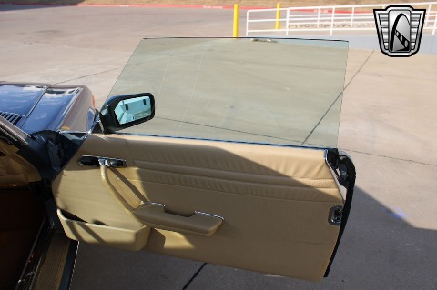 1987 Mercedes-Benz 560SL image 69