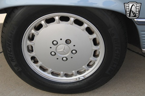 1987 Mercedes-Benz 560SL image 95