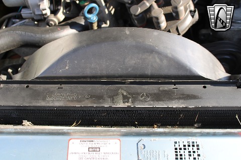 1987 Mercedes-Benz 560SL image 75