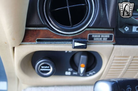 1987 Mercedes-Benz 560SL image 53