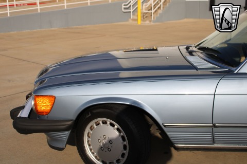 1987 Mercedes-Benz 560SL image 28