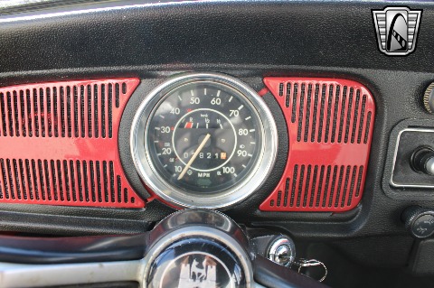 1968 Volkswagen Beetle image 68