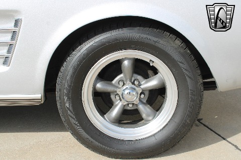 1966 Ford Mustang image 31