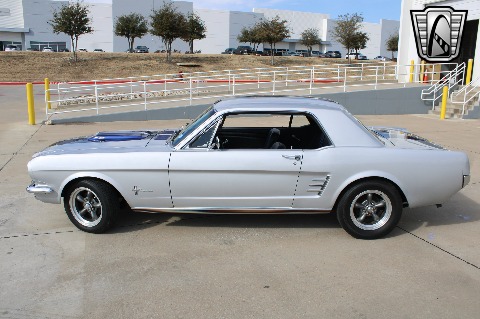 1966 Ford Mustang image 6