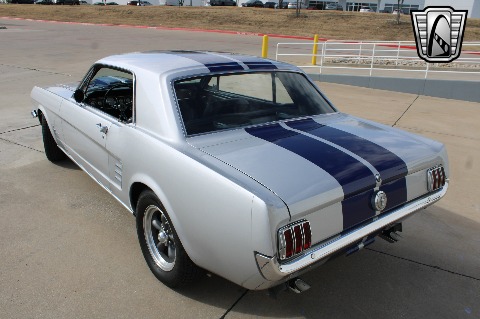 1966 Ford Mustang image 9