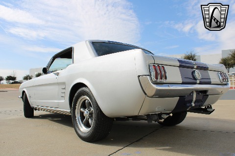 1966 Ford Mustang image 11