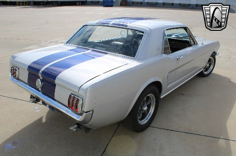 1966 Ford Mustang image 15