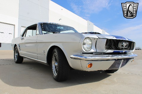 1966 Ford Mustang image 23