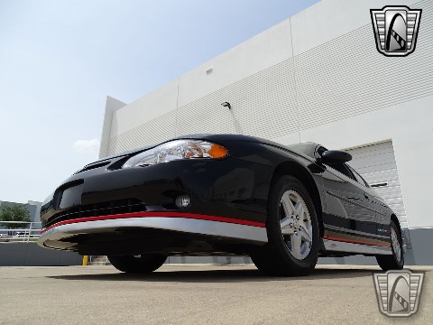 2002 Chevrolet Monte Carlo image 3