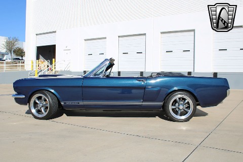 1965 Ford Mustang image 8