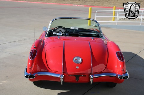 1958 Chevrolet Corvette image 12