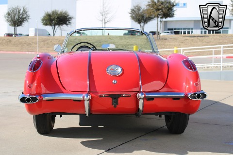 1958 Chevrolet Corvette image 14