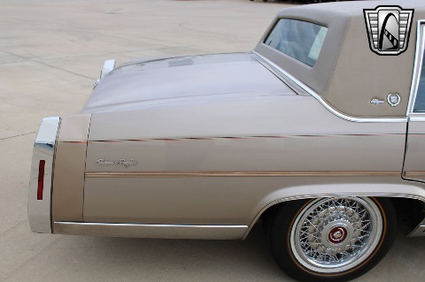 1986 Cadillac Fleetwood image 30