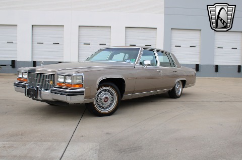 1986 Cadillac Fleetwood image 5