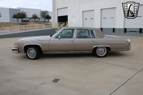 1986 Cadillac Fleetwood image 7