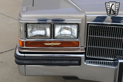 1986 Cadillac Fleetwood image 33