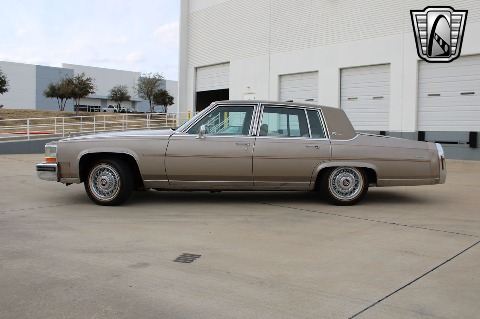 1986 Cadillac Fleetwood image 8