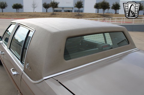 1986 Cadillac Fleetwood image 37