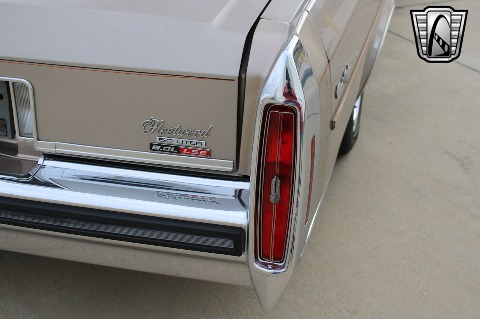 1986 Cadillac Fleetwood image 39