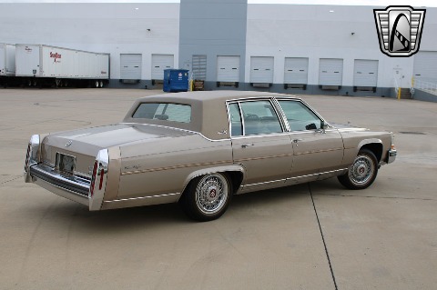 1986 Cadillac Fleetwood image 15