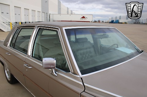 1986 Cadillac Fleetwood image 41