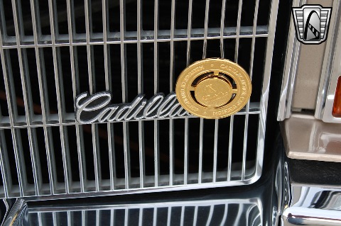 1986 Cadillac Fleetwood image 43