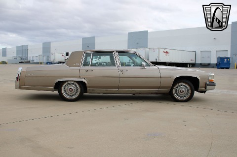 1986 Cadillac Fleetwood image 18