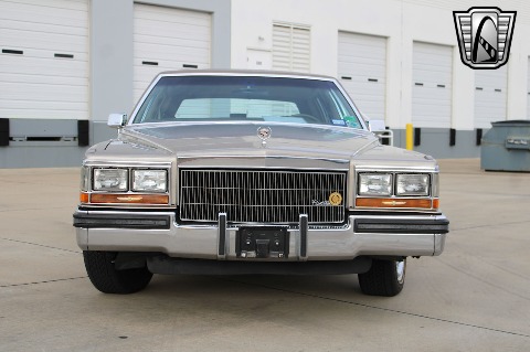 1986 Cadillac Fleetwood image 24