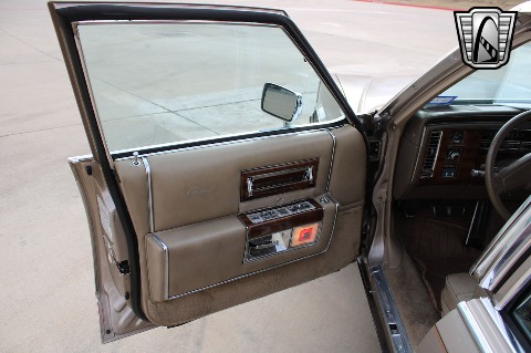 1986 Cadillac Fleetwood image 51