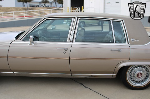 1986 Cadillac Fleetwood image 27