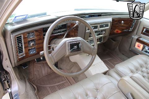 1986 Cadillac Fleetwood image 54