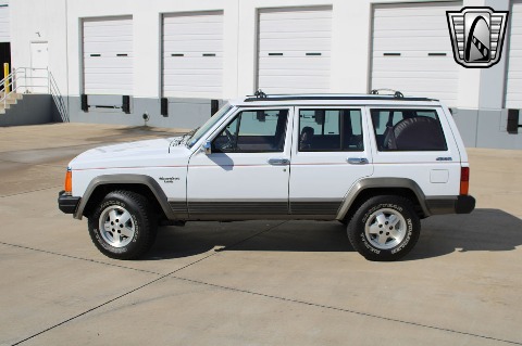 1992 Jeep Cherokee image 6