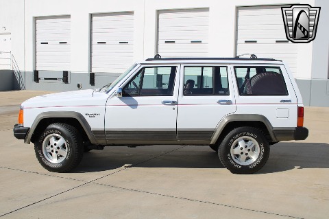 1992 Jeep Cherokee image 7