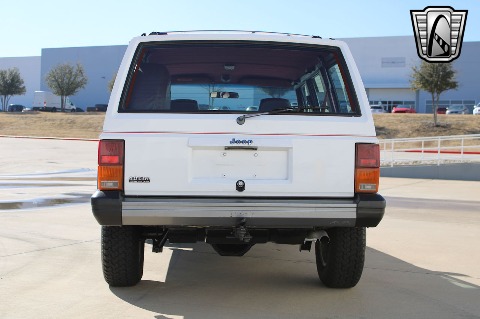 1992 Jeep Cherokee image 14