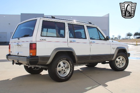 1992 Jeep Cherokee image 17