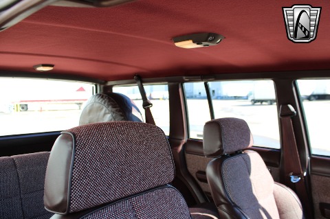 1992 Jeep Cherokee image 96