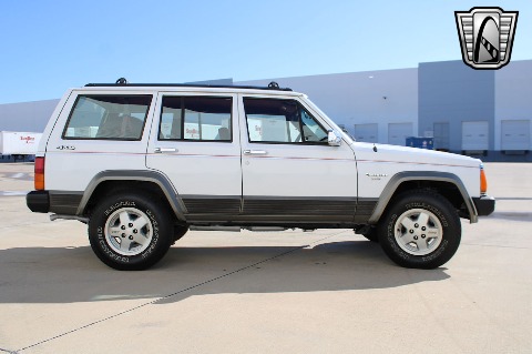 1992 Jeep Cherokee image 20
