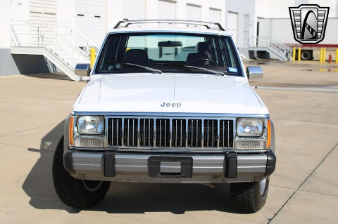 1992 Jeep Cherokee image 25