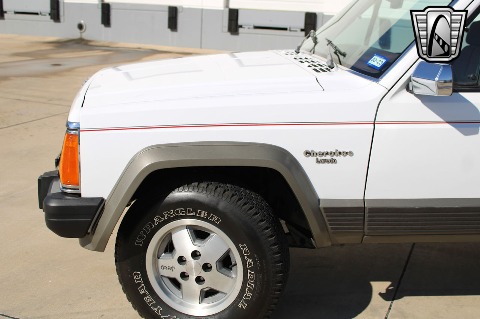 1992 Jeep Cherokee image 28