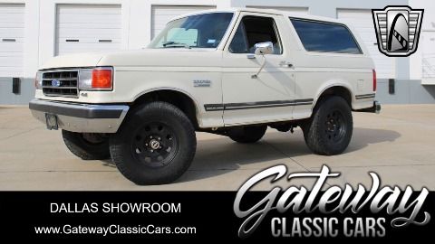 1990 Ford Bronco image 2