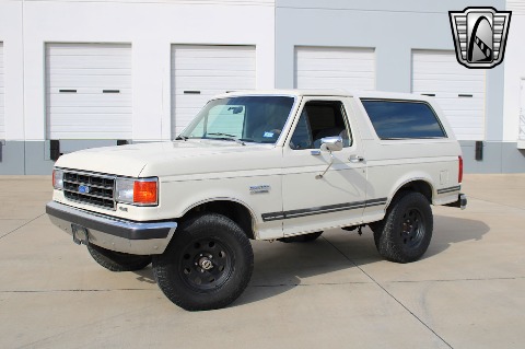 1990 Ford Bronco image 4