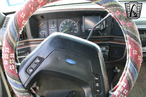 1990 Ford Bronco image 60